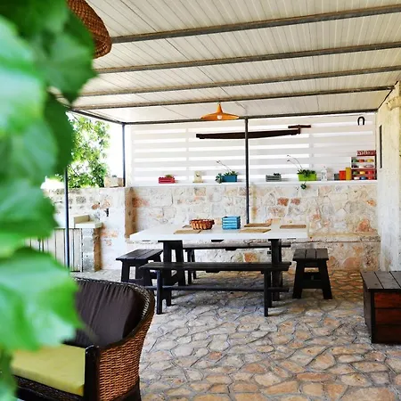 Trullo Gio 치스테르니노